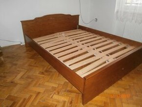 manželká postel