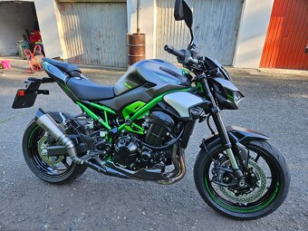 Kawasaki Z900 2025_nový model