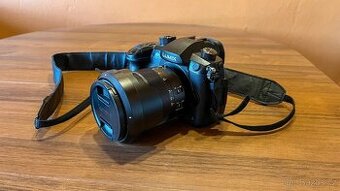 Fotoaparát Panasonic Lumix DC-GH5 + objektiv a příslušenství