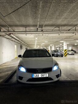 Kia ceed 1.6crdi 85kw 2011