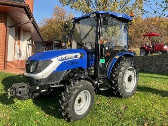 Traktor LOVOL M254 s kabinou o výkonu 25 koní