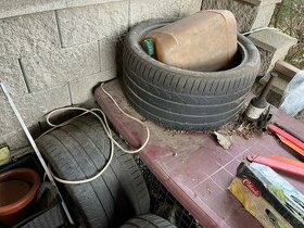 pneu porsche 911 20" 305/30 ZR 20 2 ks .