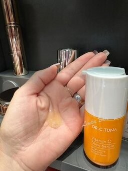 Dr. C. Tuna Vitamin C Glow Serum Farmasi