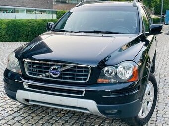 Volvo XC90 2.4D5 136KW 4x4 AUTOMAT NAVI SENZORY SERVISKA