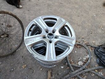 ALU kola má Volvo s 60 2009