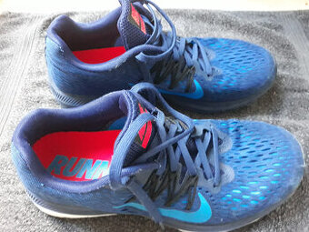 nike zoom vinflo 5, vel. 41
