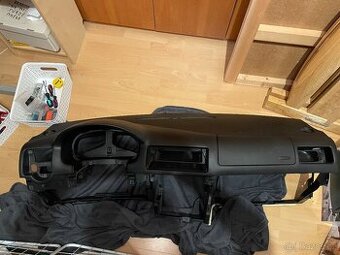 Palubní deska Golf 4 mk4 IV