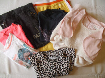 Balík dívčího oblečení vel. 110 - 128 + dárek