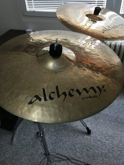 Činely Istanbul a Anatolian