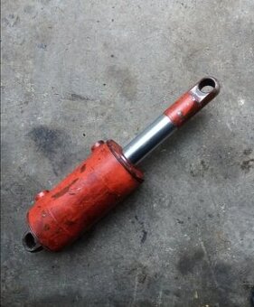 Rs-09   Rs 09   Rs09  Gt 124  hydraulická pístnice