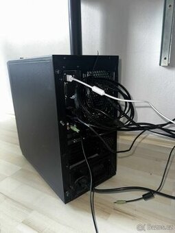 Herní PC Alza GameBox – i5-8400, GTX 1070, 16 GB RAM, SSD+HD