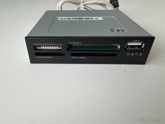 Čtečka karet Akasa AK-ICR-03USBV3