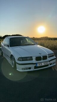 BMW E36 coupe 318is - 1