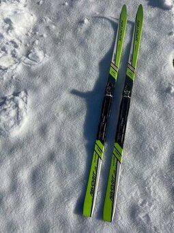 Juniorské dětské  běžky SPORTEN se šupinami vel. 130 cm