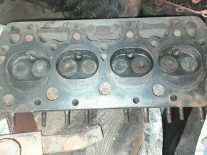 hlava motoru ŠKODA 110