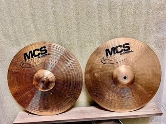 Meinl HCS 14" hi hat.