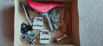 Sedlo, 2 řetězy, přehazovačka, Looky, náboj