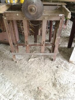 Hoblovka s cirkularkou