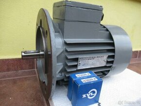 Patkový elektromotor 380V.1,1kw-2840ot.min.NOVÁ ložiska.