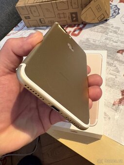 IPHONE 7plus TOP
