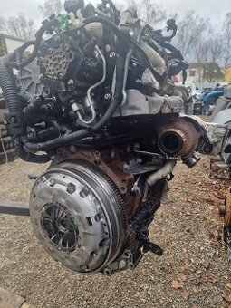 Komplet motor 2.2hdi,4HN,170.tkm.Komplet nova orig.spojka.