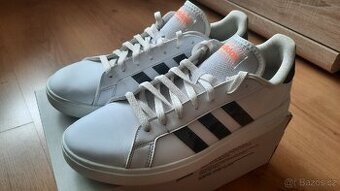 Pánské tenisky adidas GRAND COURT BASE 2.0, vel. 44 2/3 EU