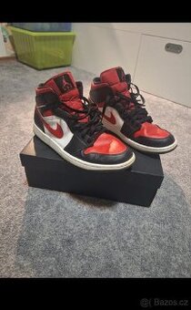 Air Jordan 1 Mid - 1