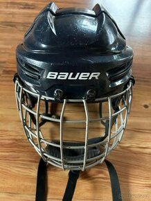 Hokejová přilba Bauer, combo, cca 8. a 9. třída - 1