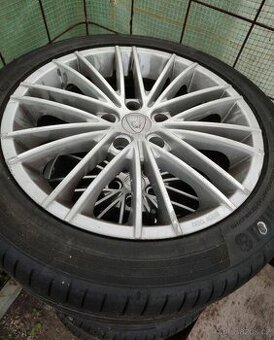 Alu kola 5x112 r17 8j et48 letni pneu 235/45/17