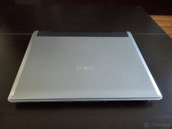 Prodám NTB Asus F3Q - 1