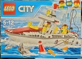 LEGO® City 60147 Rybářská loďka - 1