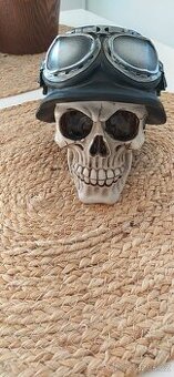 Lebka iron cross skull