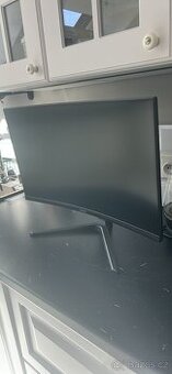 Herní monitor