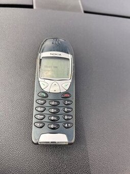 Nokia 6210 - 1
