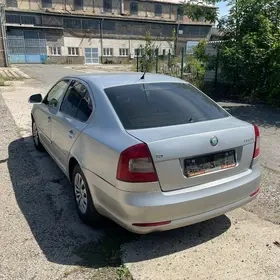 Škoda Octavia 1.6 TDI 2011 77kw