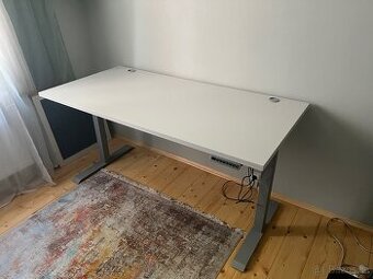 Polohovatelný pracovní stůl 160x77 cm