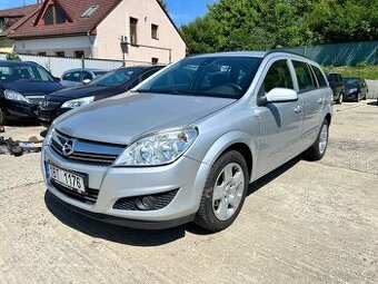 Opel Astra H 1,6 16V, kombi, v ČR OD 2017 JEDEN MAJITEL - 1