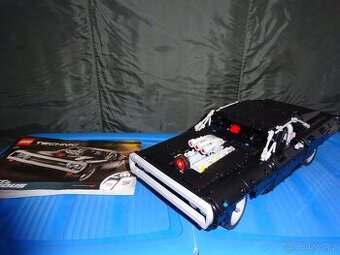 Lego Technic 42111 Domův Dodge Charger