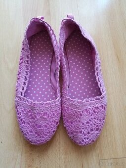 Háčkované boty & balerinky H&M vel. 34