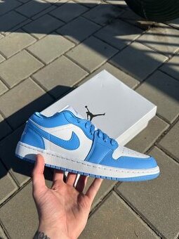 Nike Jordan 1 Low UNC 42,5