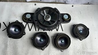 Mercedes CLS W219 repro soustava Harman Kardon