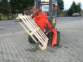 Otočné zařízení pro VZV