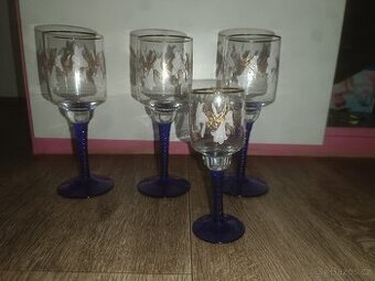 Modré zdobené sklo - 1