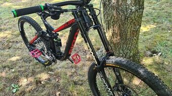 Giant Glory 2016 – velikost L