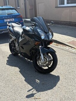 Honda vfr 800
