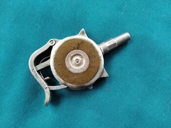 Vzácná dlaňová opakovací pistole TURBIAUX LE PROTECTOR M1882