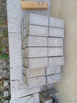 Zámková dlažba
