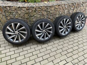 Škoda Octavia IV zimní sada kol Perseus pneu Michelin 225/45