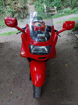 KAWASAKI ZZR 1100 r.v. 1992