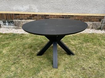 Dřevěný kulatý jídelní stůl - Toro 125 cm